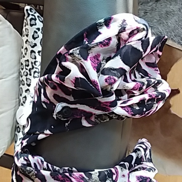 Kensie leopard print blouse - Picture 8 of 8